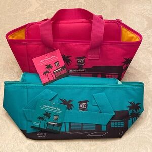 Trader Joe’s Set of two mini insulated lunch bags NWT pink and teal.